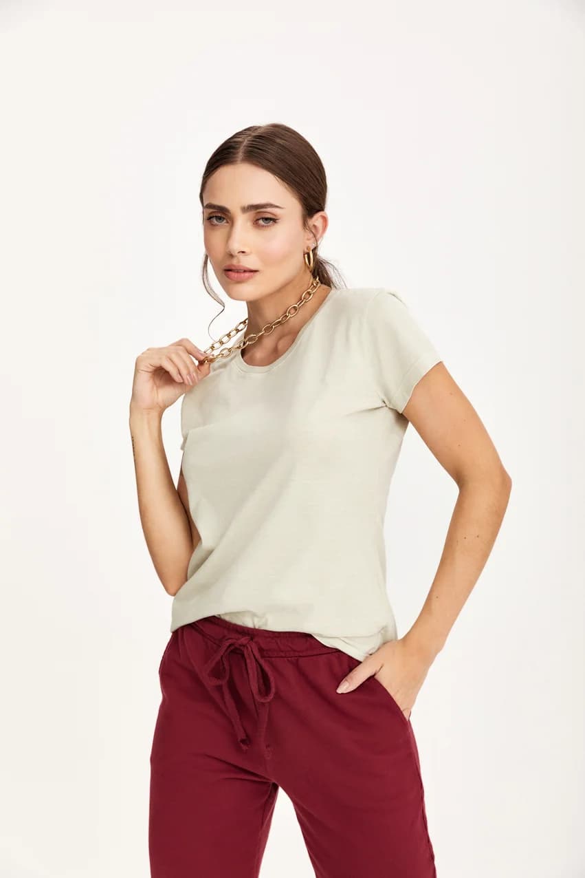 CAMISETA BABY LOOK ESTONADA LISA PREMIUM FEMININA