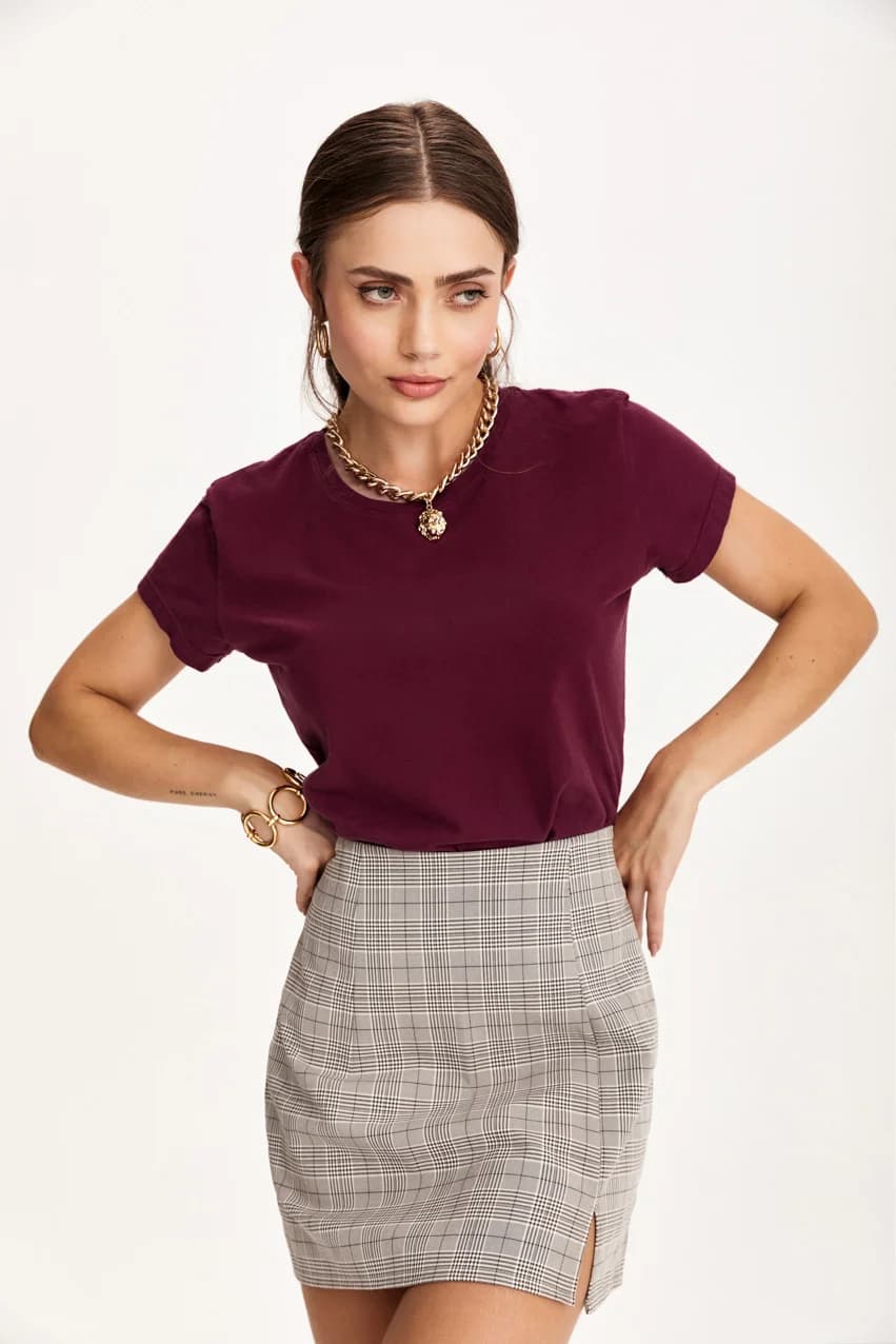 CAMISETA BABY LOOK LISA DE ALGODÃO SUSTENTÁVEL PREMIUM FEMININA